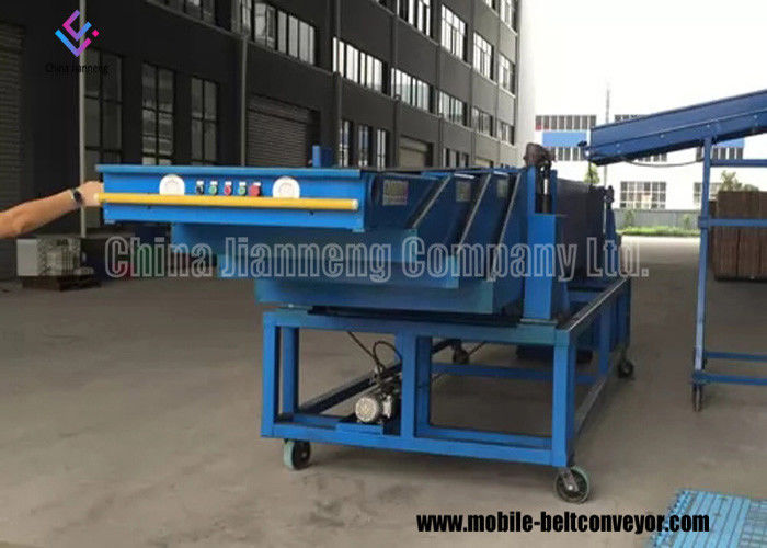 चलने योग्य टेलीस्कोपिक ट्रक कार्टन बॉक्स बैग पैकेज के लिए डॉक्स के बिना कन्वेयर लोड हो रहा है