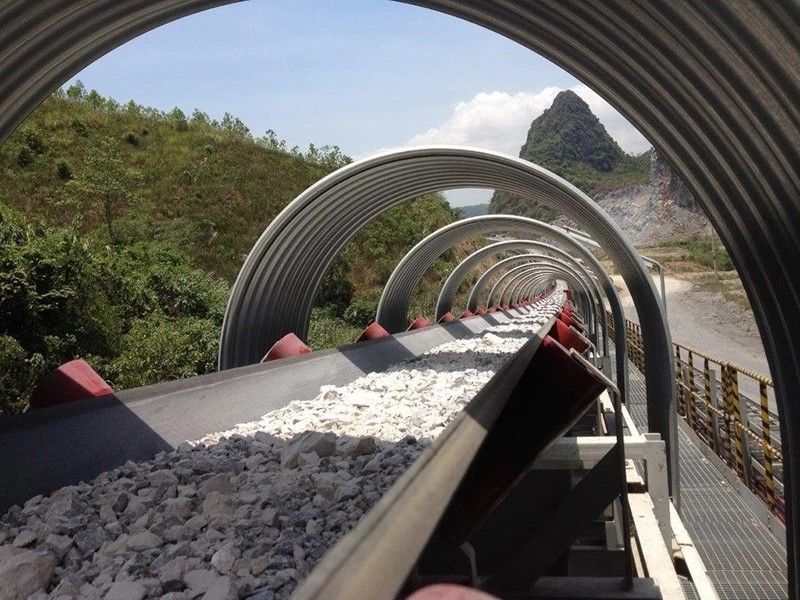 कोयला खनन 130 - 320 टी / एच के लिए हीट प्रतिरोधी फ्लैट रबर बेल्ट कन्वेयर